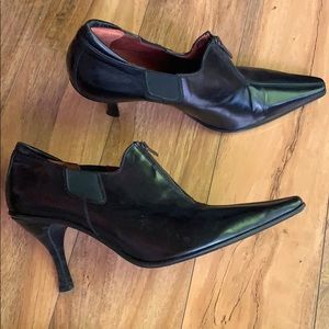 Donald J. Pliner Shoes - Donald J Pliner black shoes Donald J. Pliner Shoes - Donald J Pliner black shoes